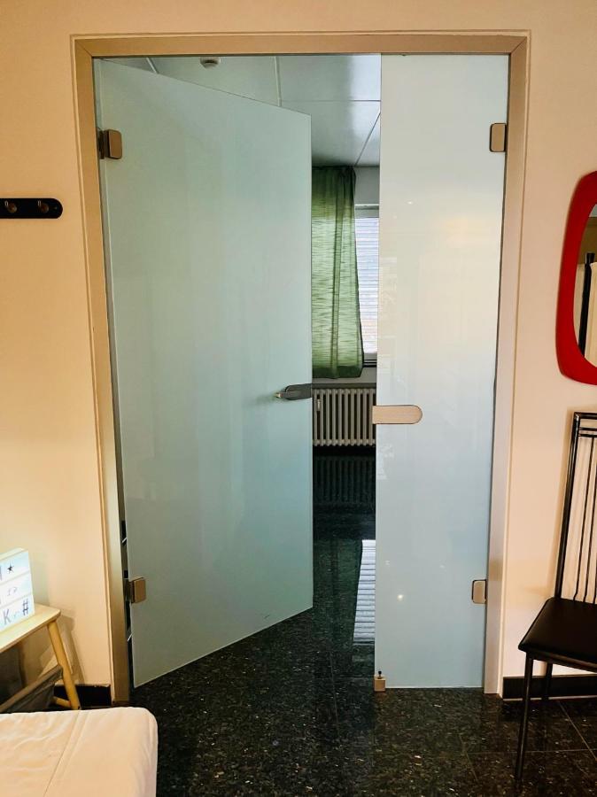 Nasa Wohnung Uerdingen Krefeld Exteriér fotografie